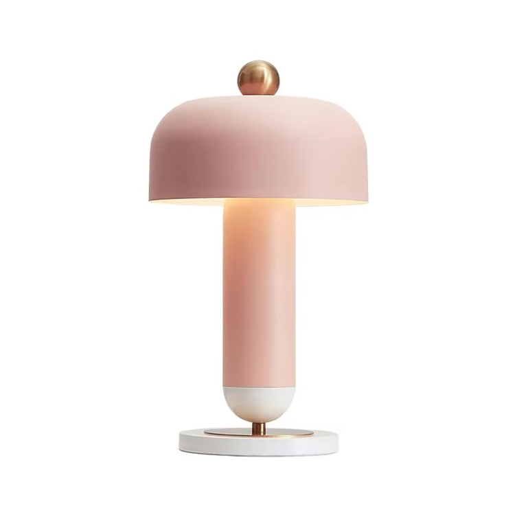 Grybų namų dekoras Villa Nordic Pink metalinės stalo lempos